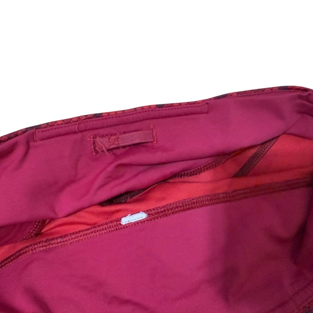 Lululemon women Capri activewear 16” waist 25” length - Picture 7 of 8